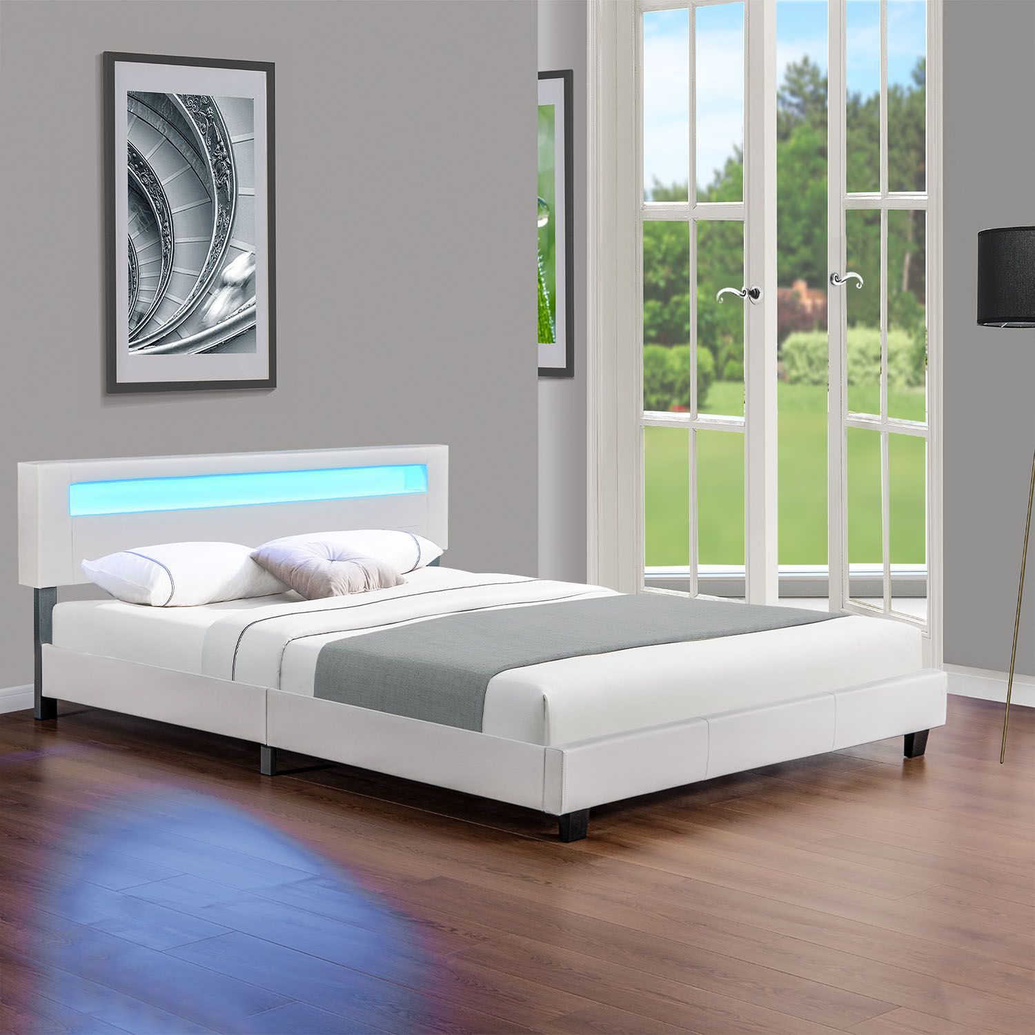 Čalouněná postel Paris 180 x 200 cm - bílá